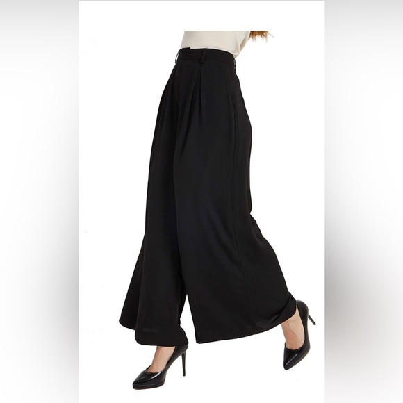 yellow pullover sweater